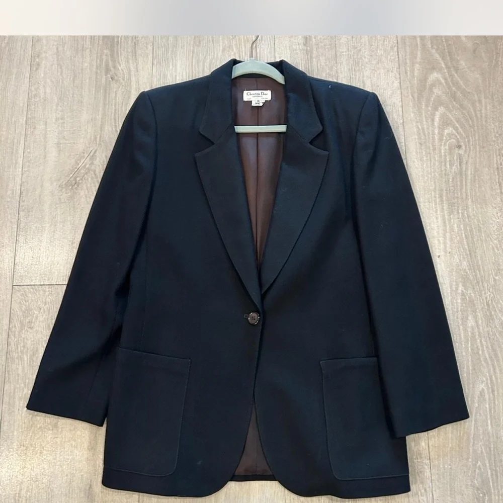 Christian Dior 100% wool blazer. Size 8.